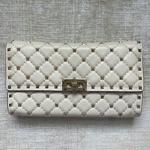 NWT Valentino Rockstud spike nappa leather crossbody clutch bag in ivory